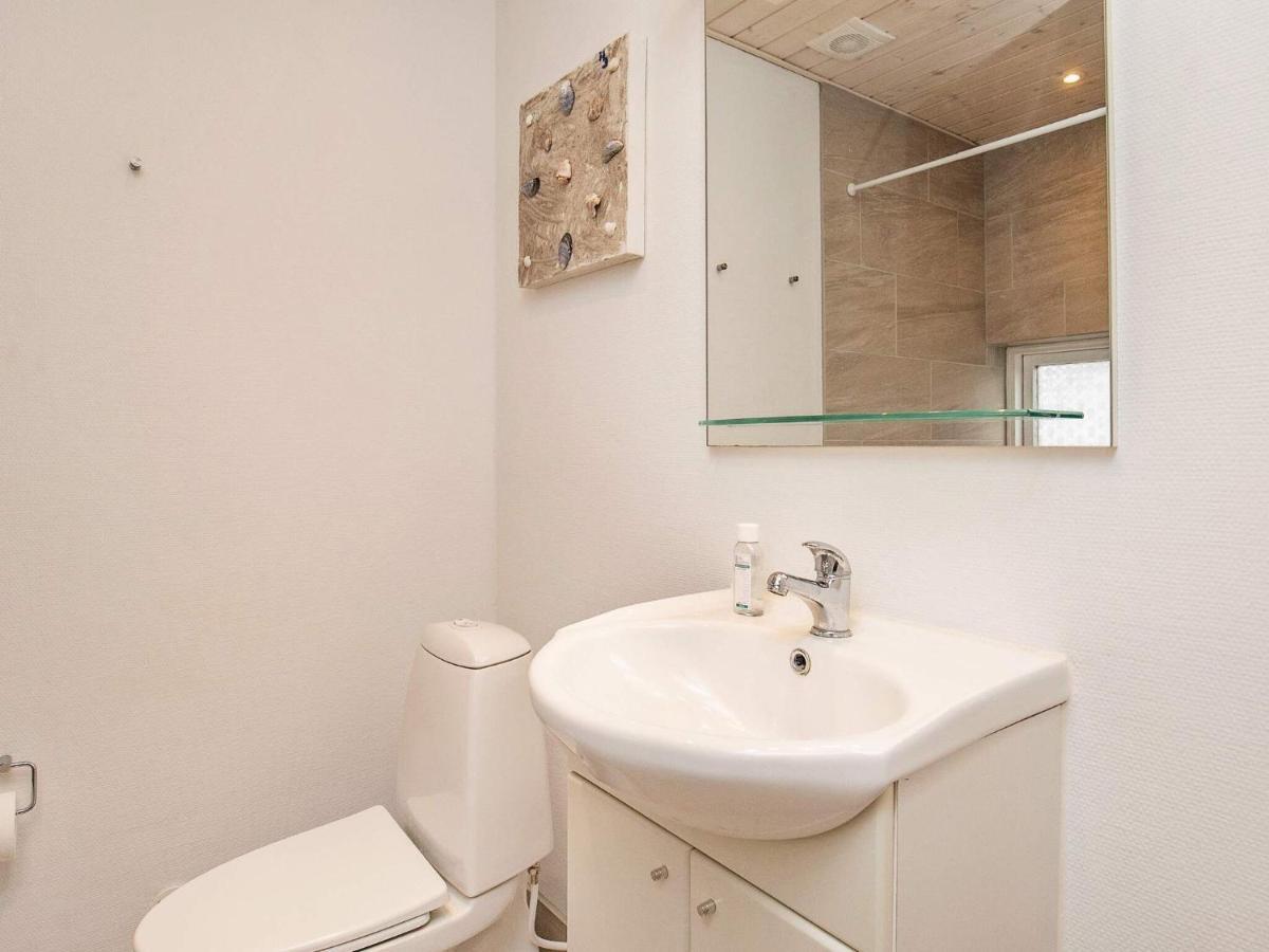 4 Person Holiday Home In R Sk Bing Ærøskøbing Bagian luar foto